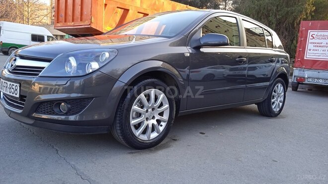 Opel Astra 2009, 225,000 km - 1.6 l - Mingəçevir