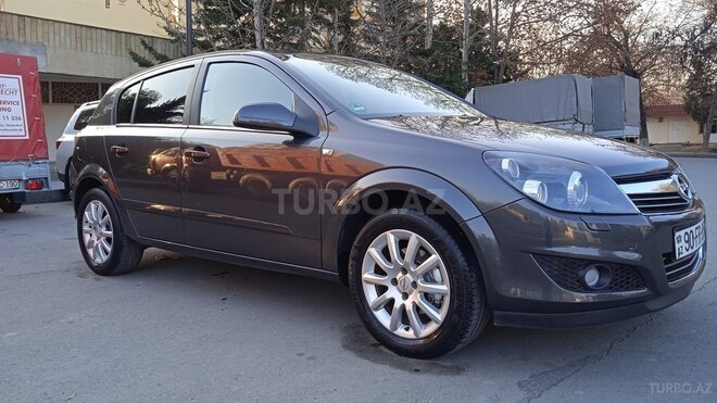 Opel Astra 2009, 225,000 km - 1.6 l - Mingəçevir