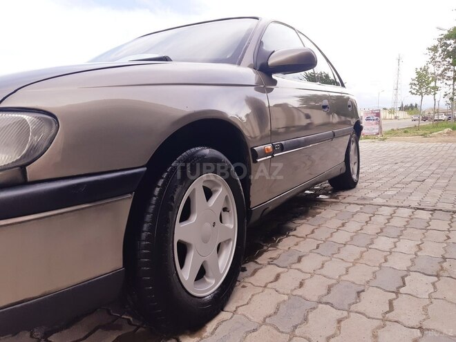 Opel Omega 1996, 334,000 km - 0.2 l - Gəncə