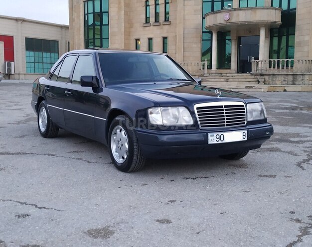 Mercedes E 200 1993, 390,000 km - 2.0 l - Bakı