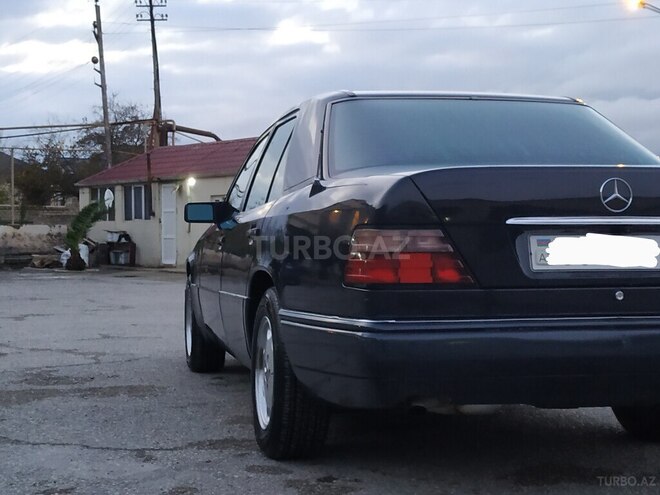 Mercedes E 200 1993, 390,000 km - 2.0 l - Bakı
