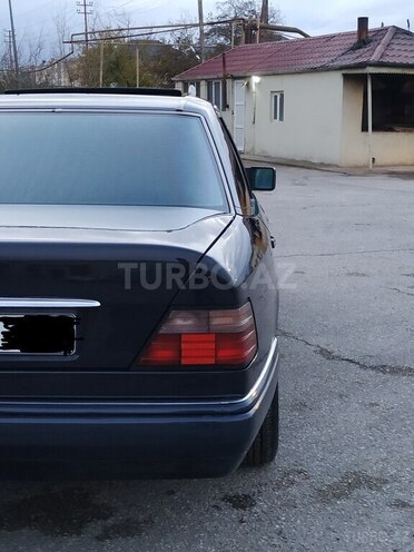Mercedes E 200 1993, 390,000 km - 2.0 l - Bakı