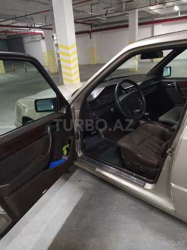Mercedes E 220 1995, 400,000 km - 2.2 l - Bakı