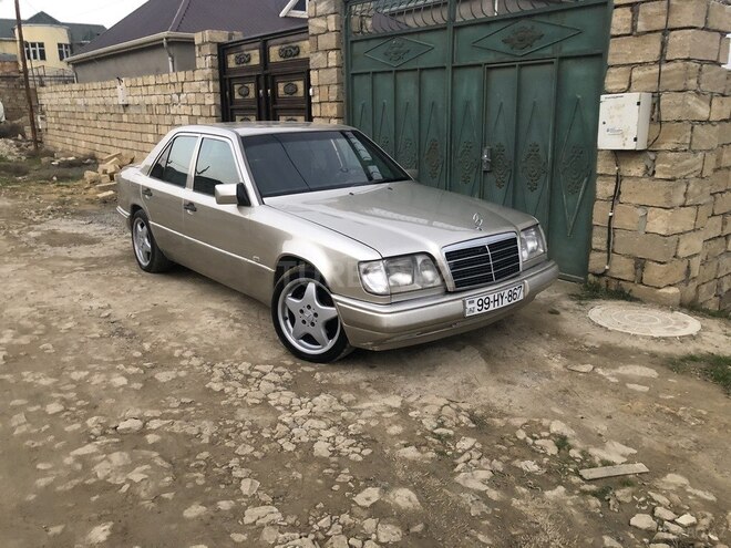 Mercedes E 220 1995, 400,000 km - 2.2 l - Bakı