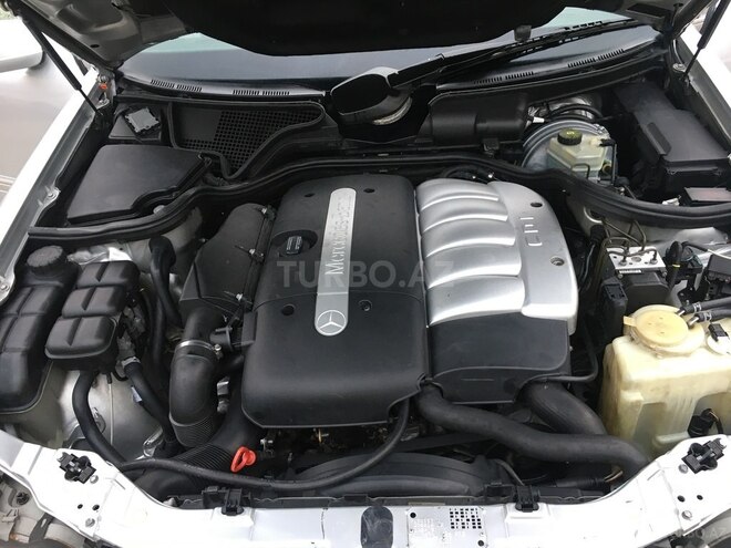 Mercedes E 270 2001, 260,000 km - 2.7 л - Bakı