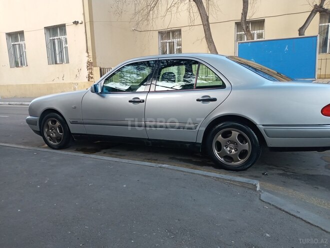 Mercedes E 240 1999, 278,000 km - 2.4 l - Bakı
