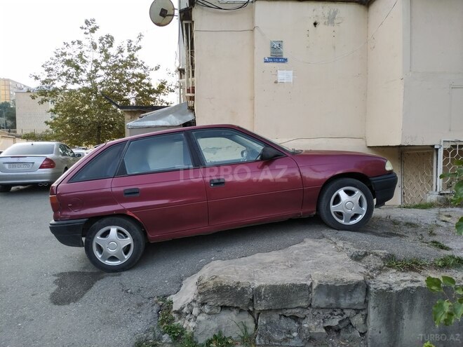 Opel Astra 1992, 444,444 km - 1.8 l - Bakı