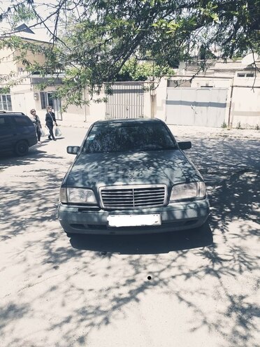 Mercedes C 180 1995, 430,000 km - 1.8 l - Bakı