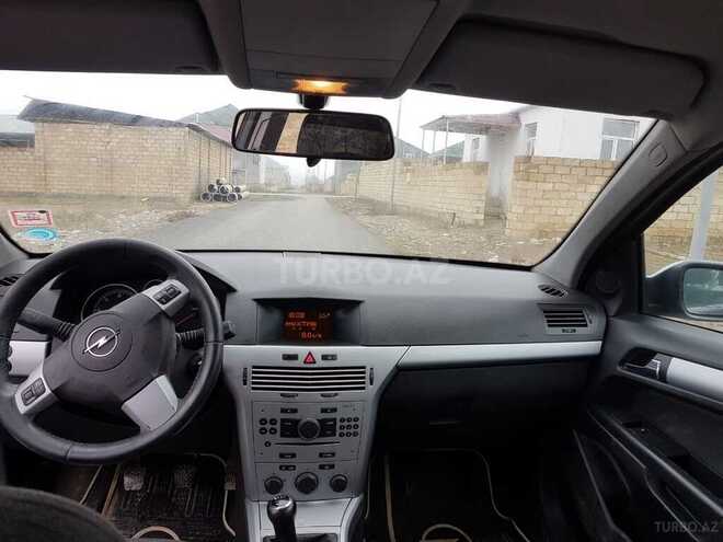 Opel Astra 2009, 215,000 km - 1.3 л - Oğuz