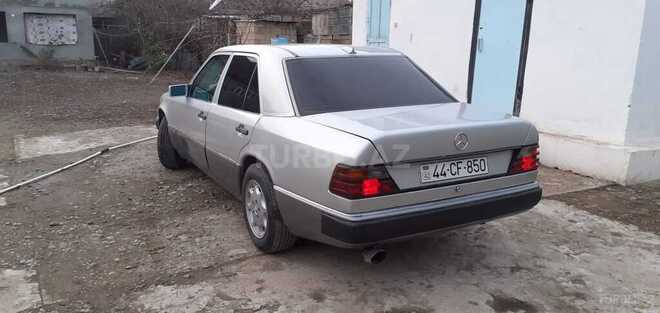 Mercedes E 250 1991, 576,664 km - 2.5 l - Sabirabad