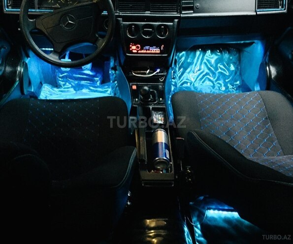 Mercedes 190 1990, 302,138 km - 2.0 l - Lənkəran
