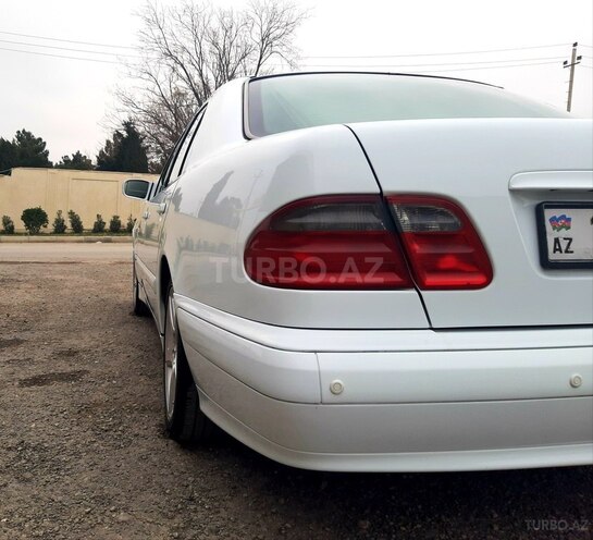 Mercedes E 230 1996, 425,033 km - 2.3 l - Bakı