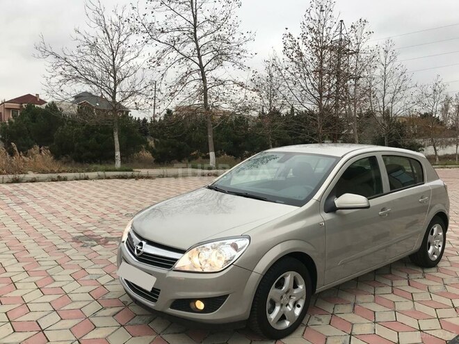 Opel Astra 2007, 178,000 km - 1.4 л - Bakı