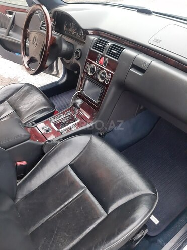Mercedes E 230 1996, 425,033 km - 2.3 l - Bakı