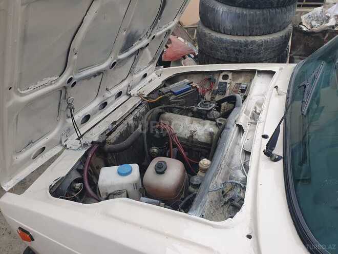 LADA (VAZ) 2105 1983, 160,000 km - 1.5 l - Bakı