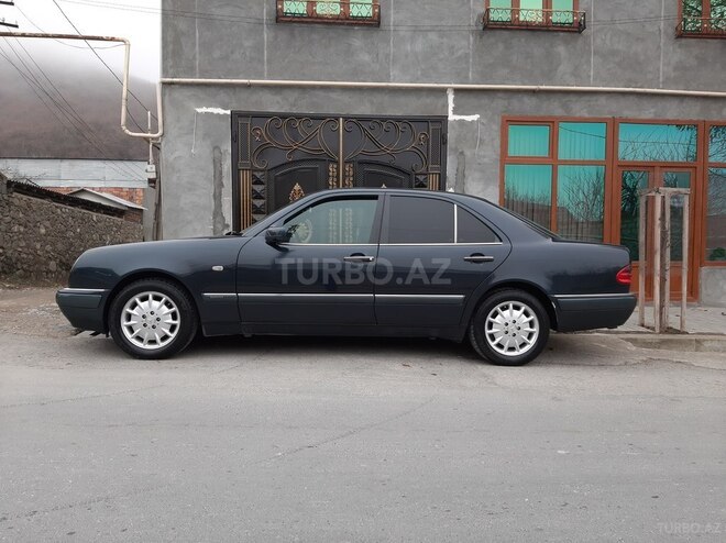 Mercedes E 230 1996, 496,110 km - 2.3 l - Şəki
