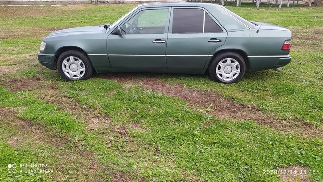 Mercedes E 300 1993, 515,000 km - 3.0 l - Astara