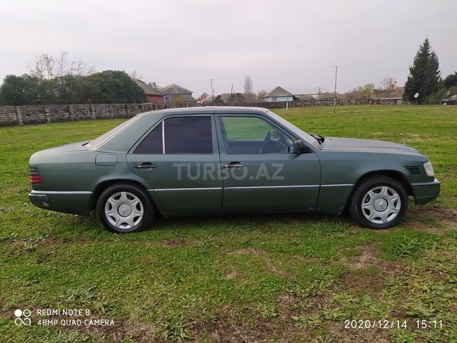Mercedes E 300 1993, 515,000 km - 3.0 l - Astara