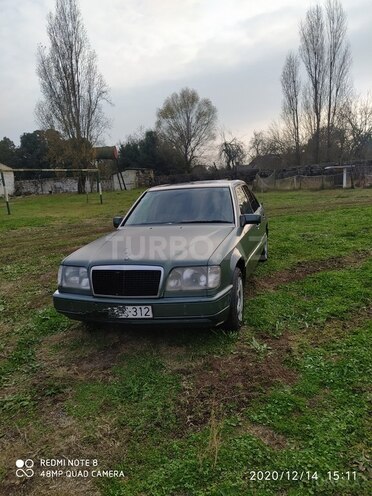 Mercedes E 300 1993, 515,000 km - 3.0 l - Astara