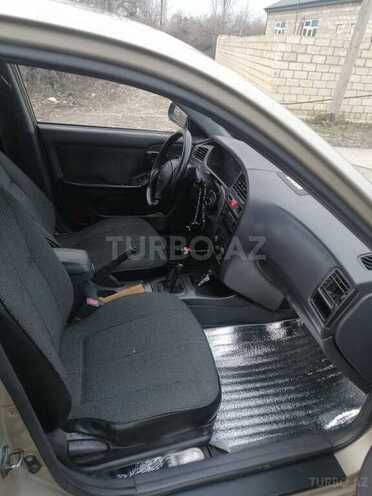 Hyundai Elantra 2001, 150,000 km - 1.6 l - Xaçmaz