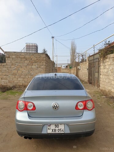 Volkswagen Passat 2005, 300,000 km - 2.0 l - Bakı