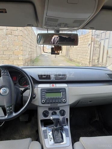 Volkswagen Passat 2005, 300,000 km - 2.0 l - Bakı