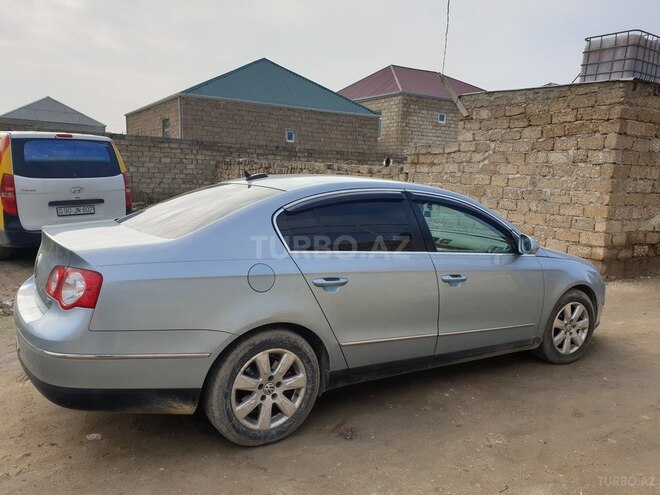 Volkswagen Passat 2005, 300,000 km - 2.0 l - Bakı