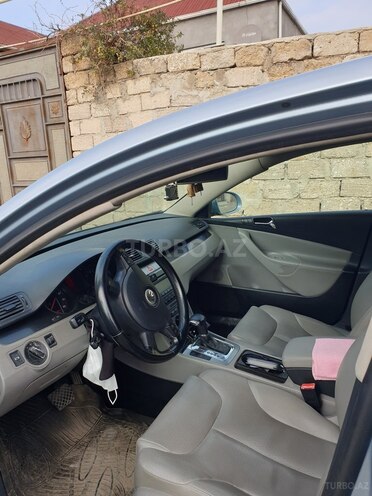 Volkswagen Passat 2005, 300,000 km - 2.0 l - Bakı