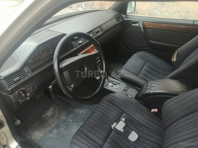 Mercedes E 230 1990, 539,736 km - 2.3 l - Bakı