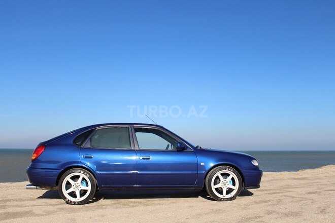 Toyota Corolla 2000, 354,000 km - 1.6 л - Bakı