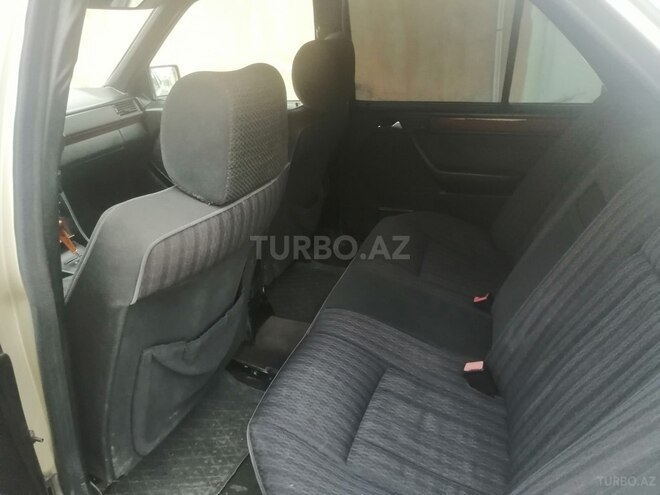 Mercedes E 230 1990, 539,736 km - 2.3 l - Bakı