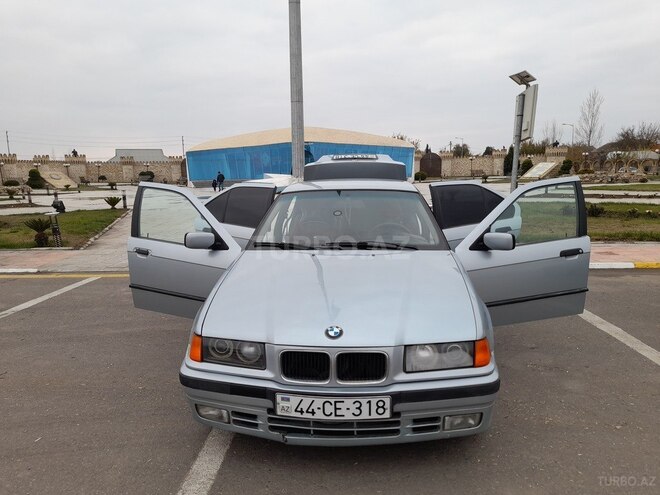 BMW 318 1995, 454,170 km - 1.8 л - Saatlı