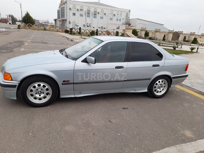 BMW 318 1995, 454,170 km - 1.8 л - Saatlı
