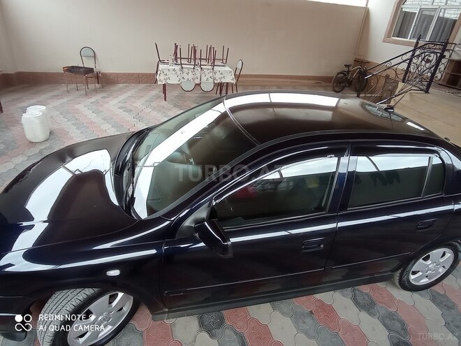 Opel Astra 2003, 178,000 km - 1.8 l - Qazax