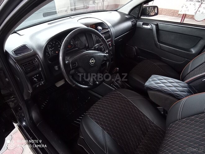 Opel Astra 2003, 178,000 km - 1.8 l - Qazax