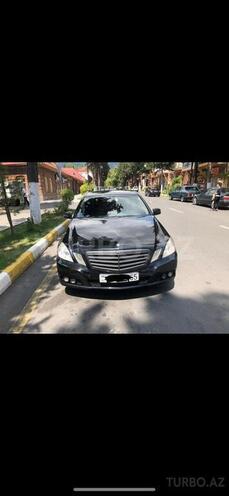 Mercedes E 220 2010, 256,000 km - 0.2 l - Şəki