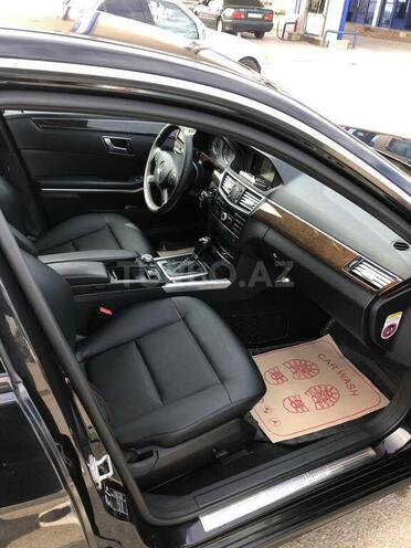 Mercedes E 220 2010, 256,000 km - 0.2 l - Şəki