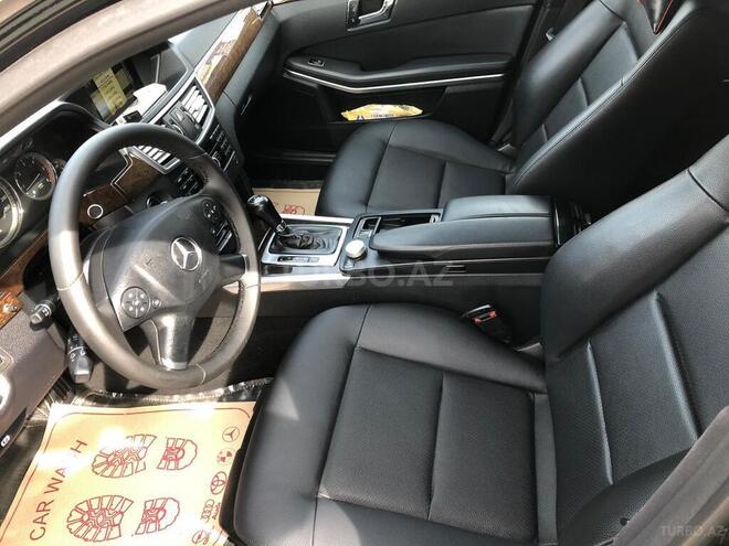 Mercedes E 220 2010, 256,000 km - 0.2 l - Şəki
