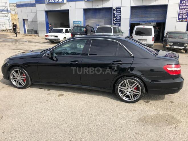 Mercedes E 220 2010, 256,000 km - 0.2 l - Şəki