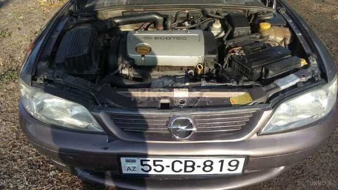 Opel Vectra 1998, 100,000 km - 1.6 l - Şəki
