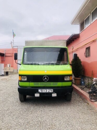 Mercedes 811 D 1991, 420,000 km - 4.0 l - Sumqayıt