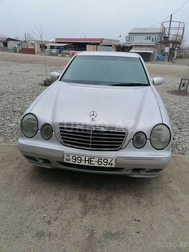 Mercedes E 220 2000, 340,795 km - 2.2 л - Ağcabədi