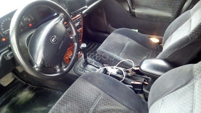 Opel Vectra 1996, 357,346 km - 1.8 l - Bakı