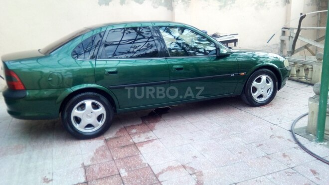 Opel Vectra 1996, 357,346 km - 1.8 l - Bakı
