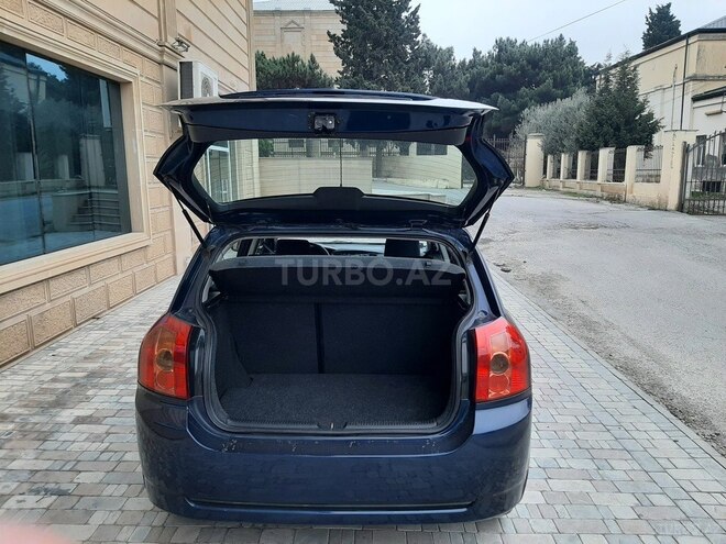 Toyota Corolla 2005, 268,500 km - 1.4 l - Bakı