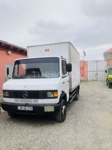 Mercedes 709 D 1992, 250,000 km - 4.0 l - Sumqayıt
