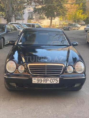 Mercedes E 220 2000, 450,521 km - 2.2 l - Bakı