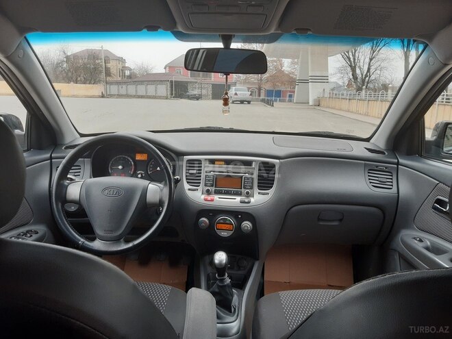 Kia Rio 2009, 164,000 km - 1.4 l - İsmayıllı
