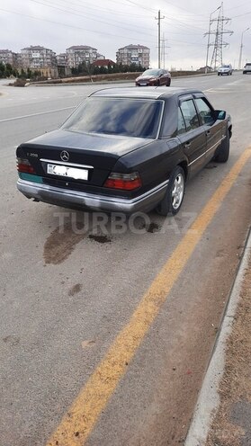 Mercedes E 200 1994, 493,000 km - 2.0 л - Bakı