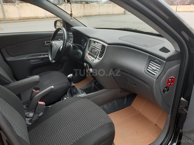 Kia Rio 2009, 164,000 km - 1.4 l - İsmayıllı